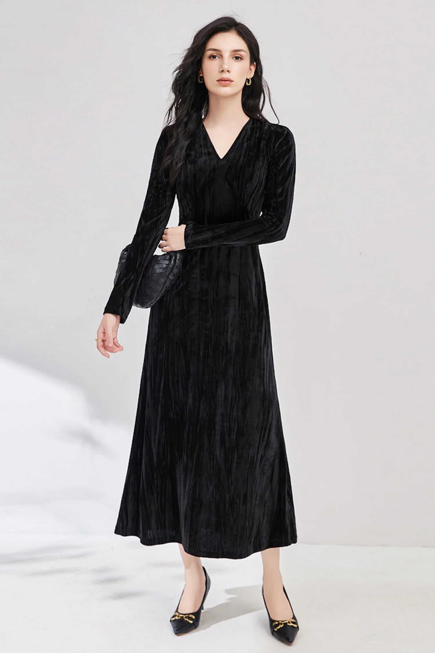 Black Velvet Textured Long Sleeve V-Neck Midi Dress