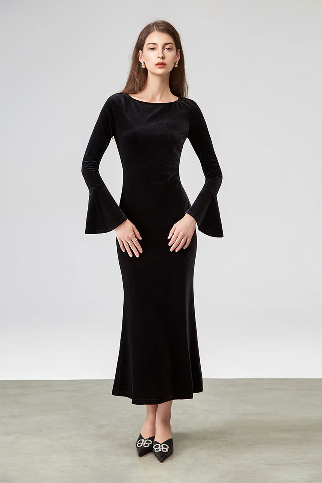 Black Velvet Long Sleeve Crewneck Maxi Dress