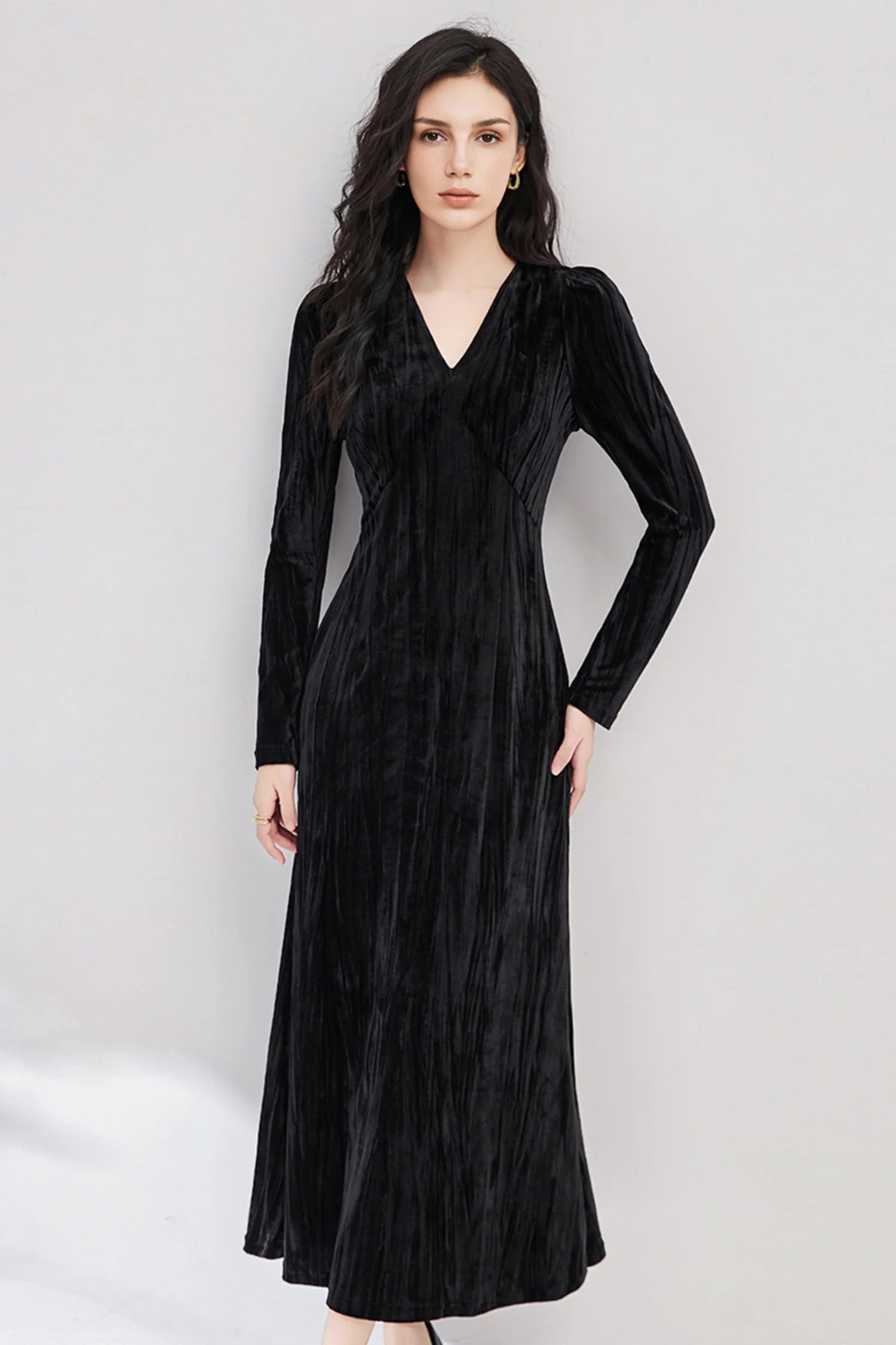 Black Velvet Textured Long Sleeve V-Neck Midi Dress