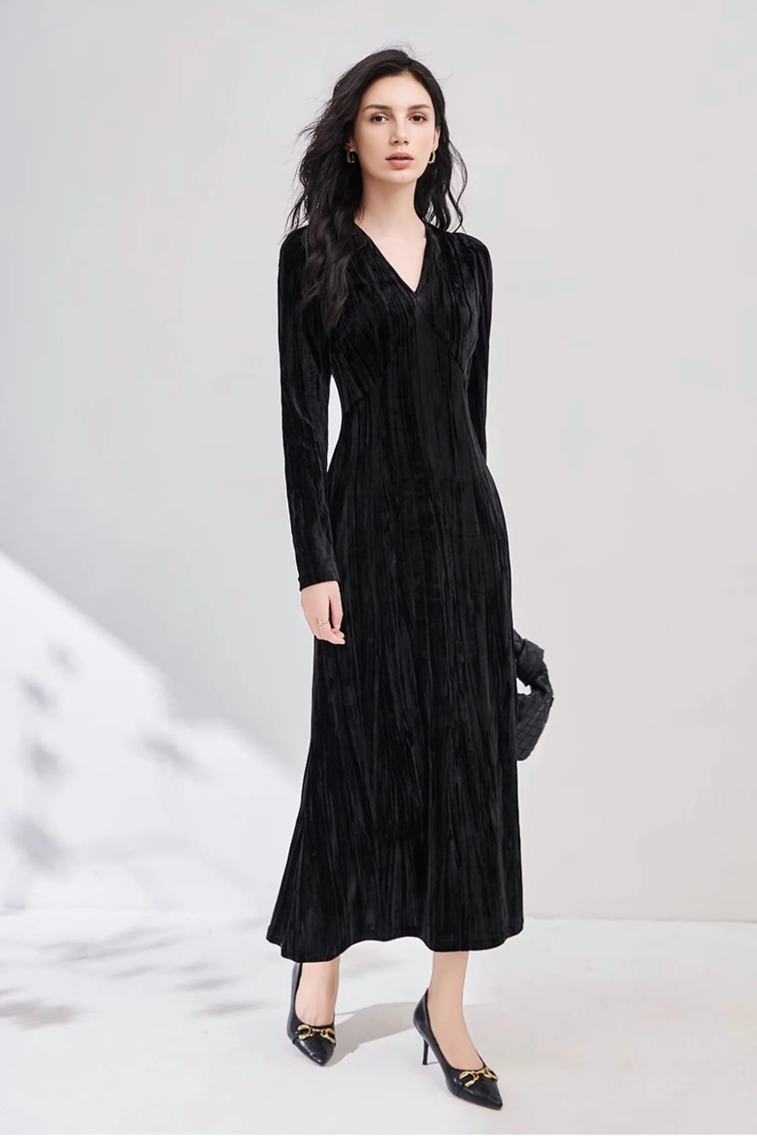 Black Velvet Textured Long Sleeve V-Neck Midi Dress